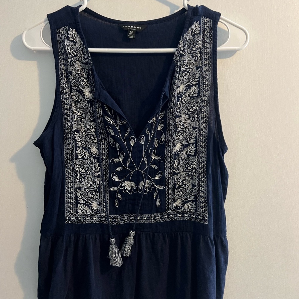 Lucky Brand Dark Blue Embroidered Sleeveless Blouse